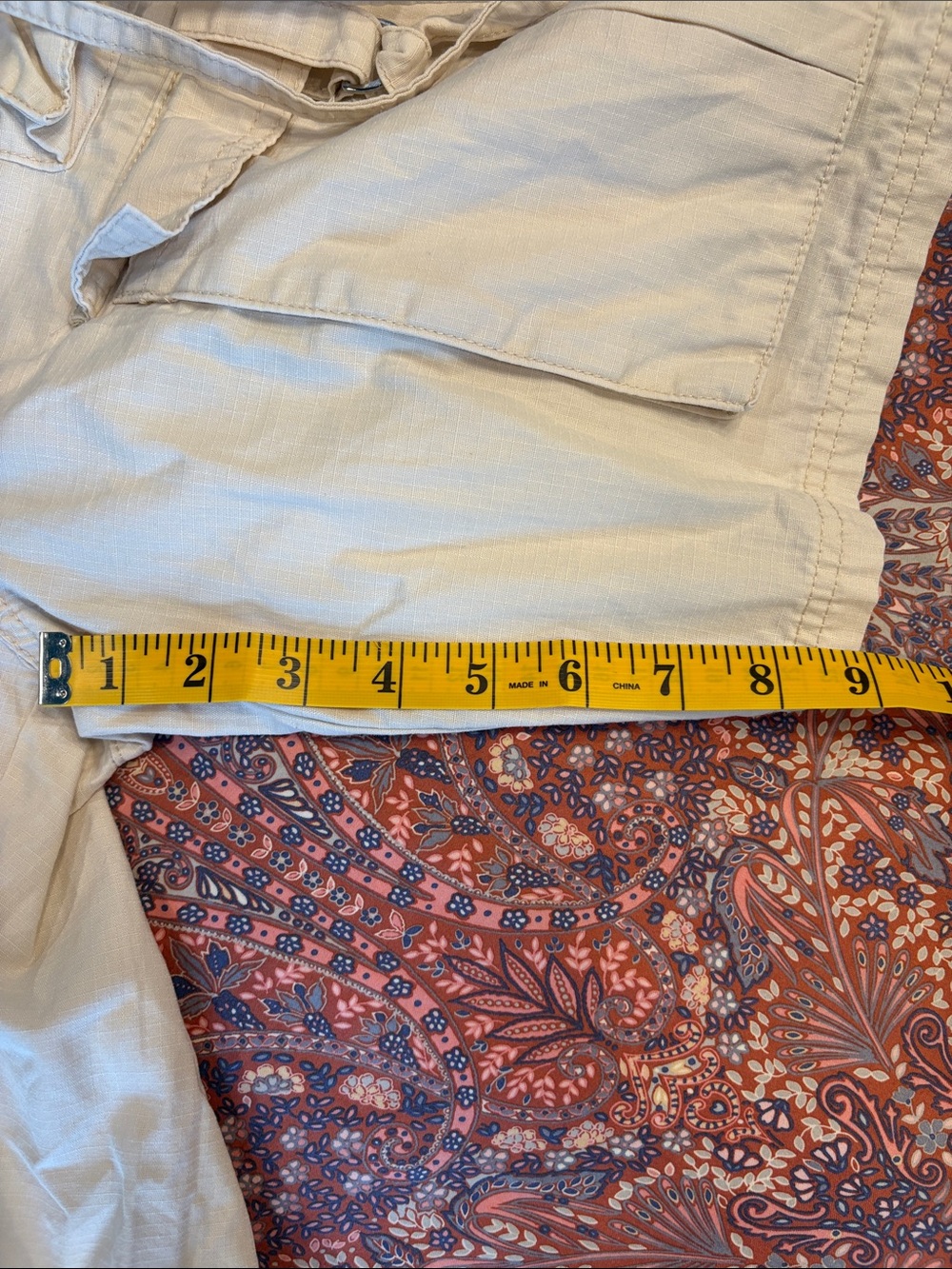 Divided by H&M Cargo Shorts Cream Color Leandra - Picture 8 of 9